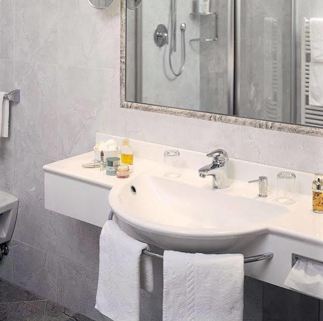 Hotel Garni Partaneshof ميرانو المظهر الخارجي الصورة